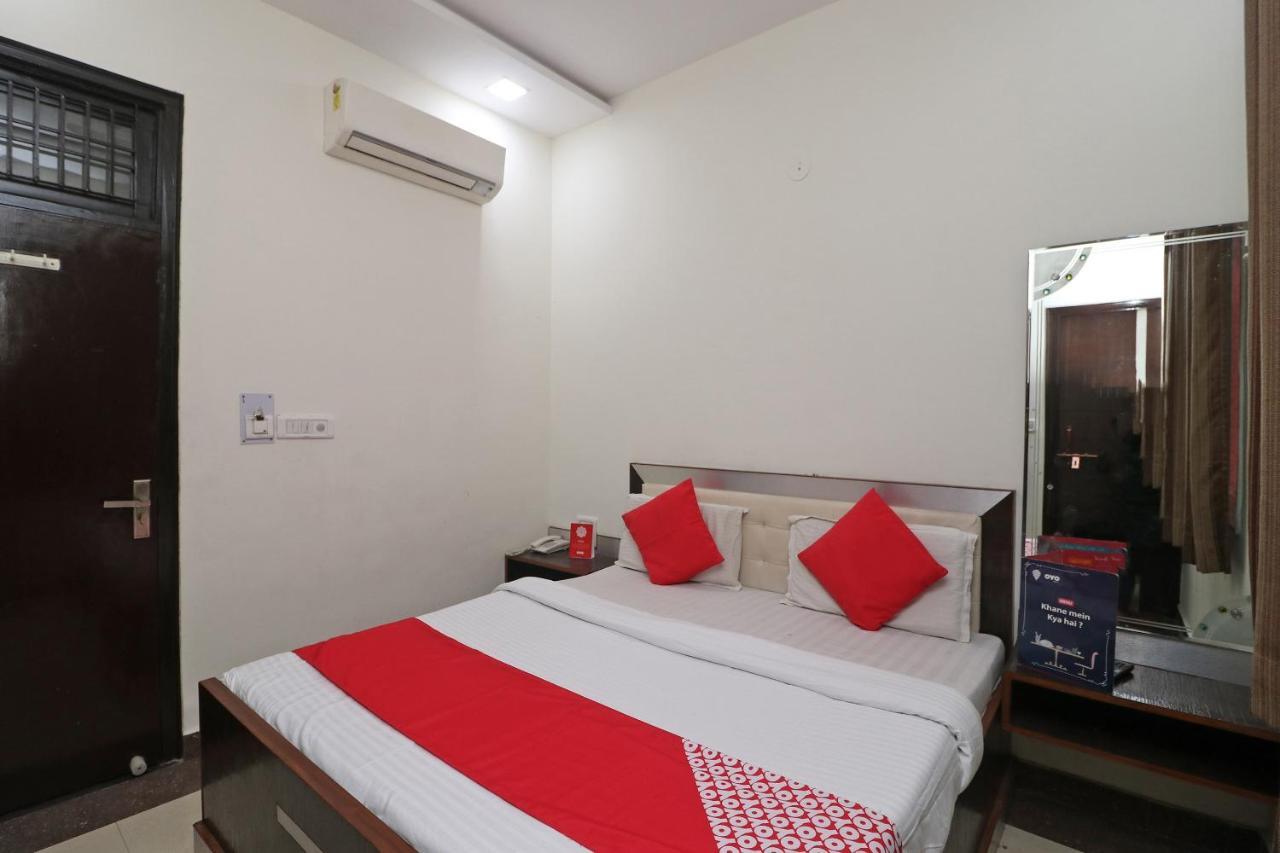 Oyo 24723 Hotel Atul Palace Agra  Εξωτερικό φωτογραφία